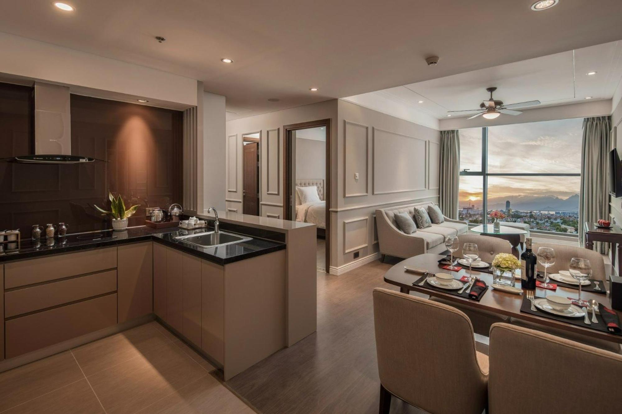 Luxury Apartment - Rooftop Swimming Pool - Beach Front - Hinata Apartment Da Nang Esterno foto