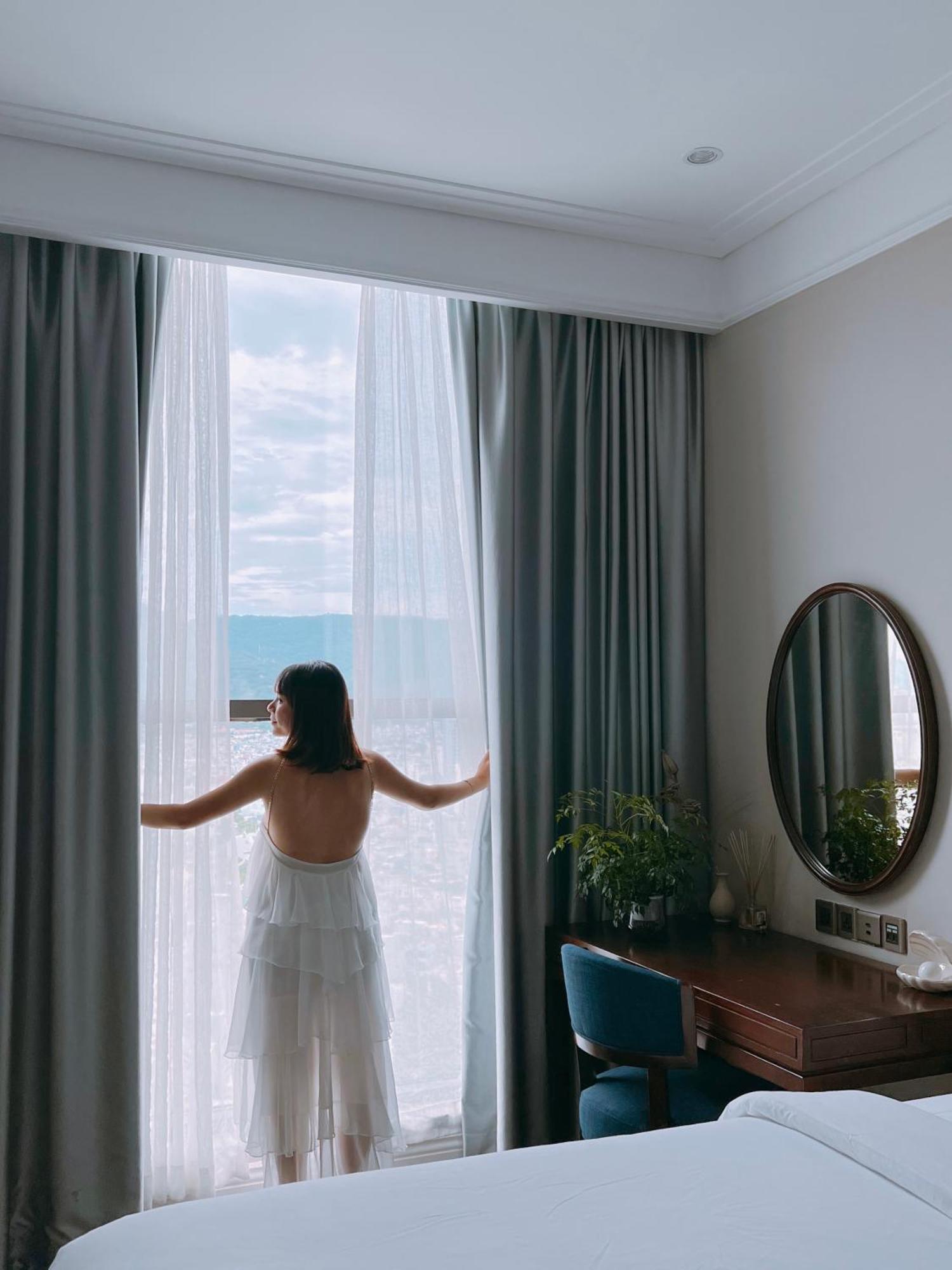 Luxury Apartment - Rooftop Swimming Pool - Beach Front - Hinata Apartment Da Nang Esterno foto