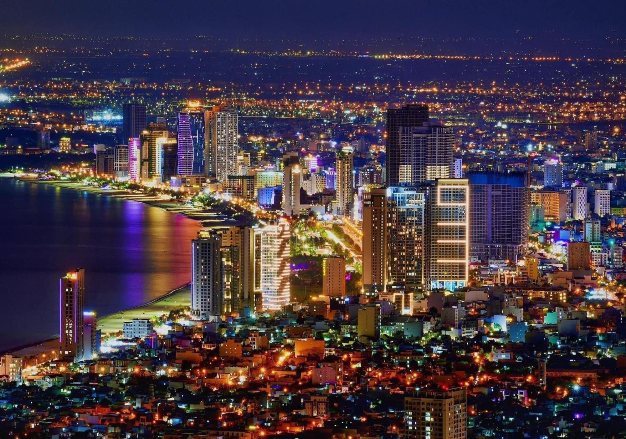 Luxury Apartment - Rooftop Swimming Pool - Beach Front - Hinata Apartment Da Nang Esterno foto